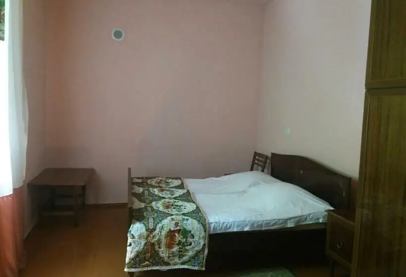 اتاق استاندارد با چشم‌انداز کوهستان, B&b Ruzan