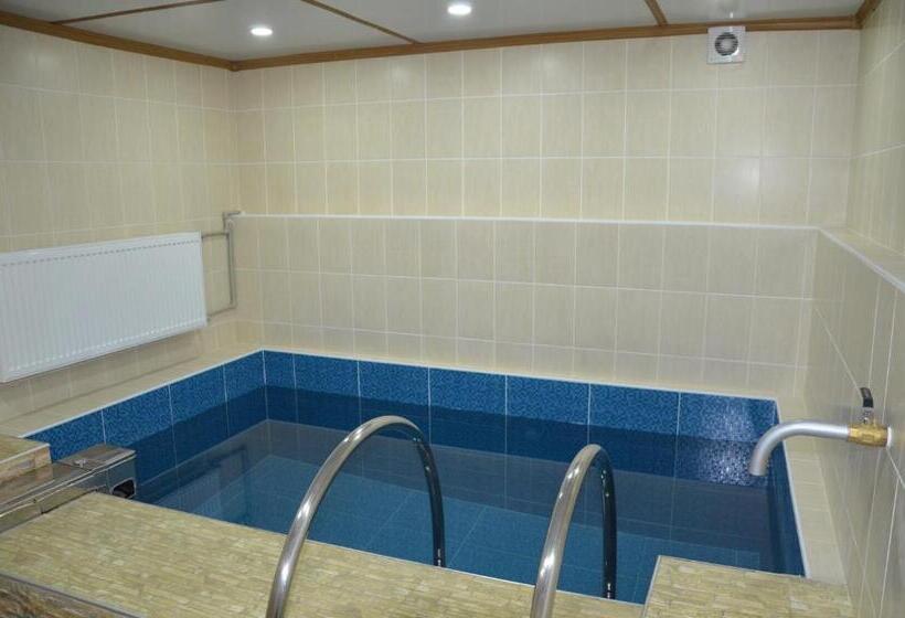 اتاق اکونومی, Flagman