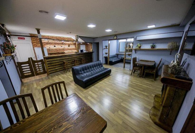 اتاق اکونومی, Flagman