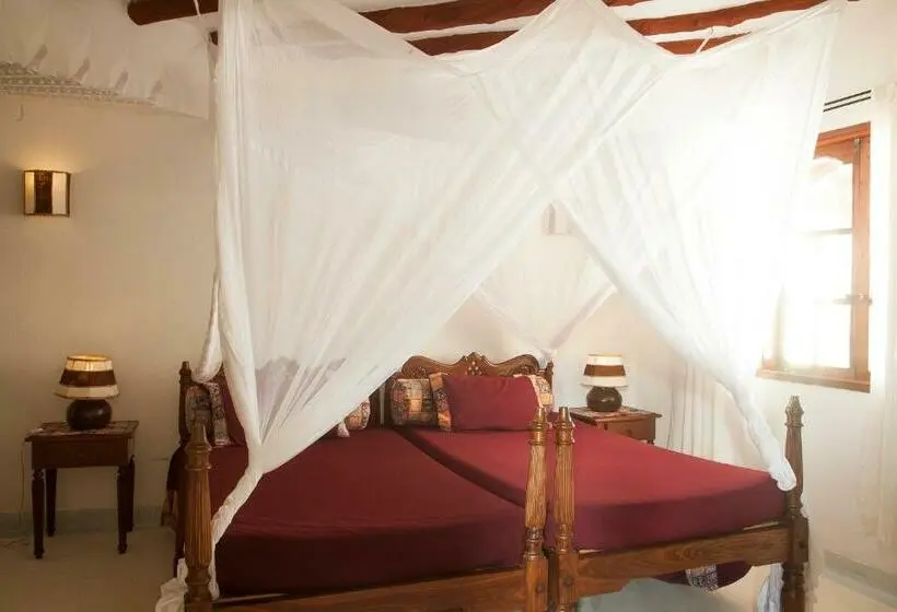 Standard Triple Room with Balcony