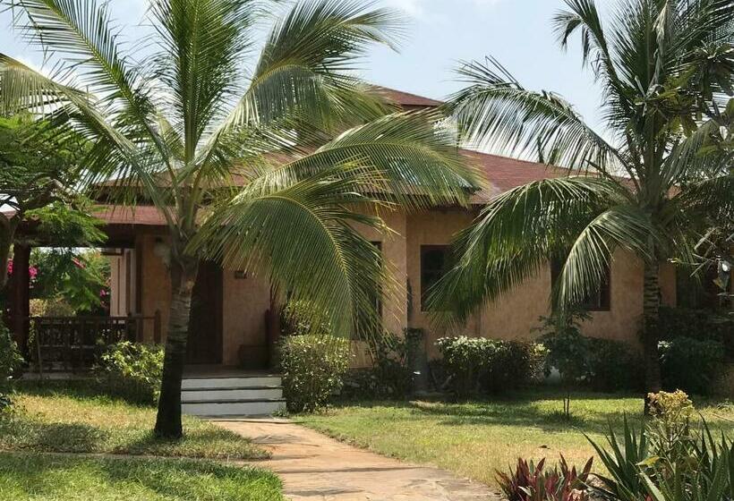 اتاق استاندارد با بالکن, Crystal Bay Resort