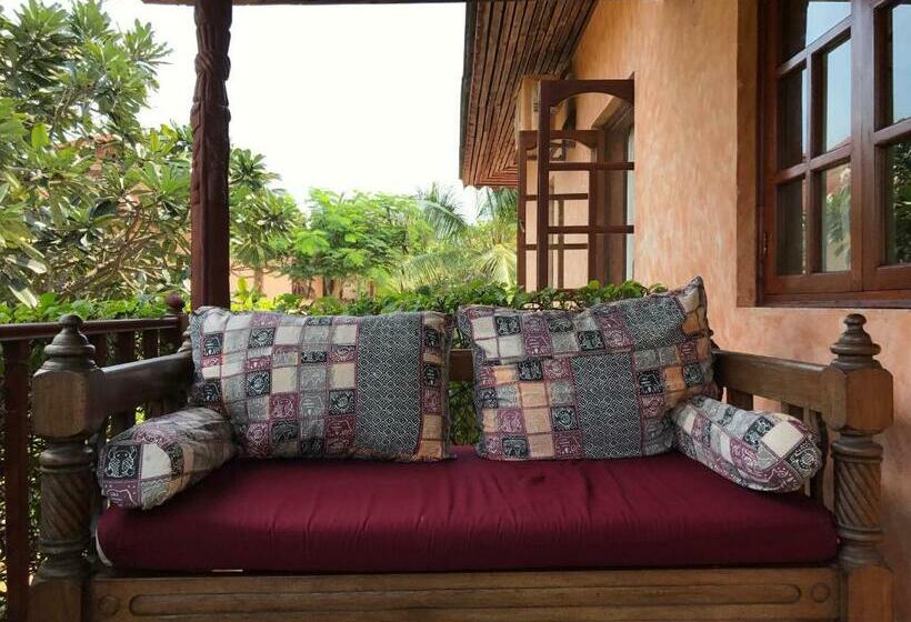 اتاق استاندارد با بالکن, Crystal Bay Resort