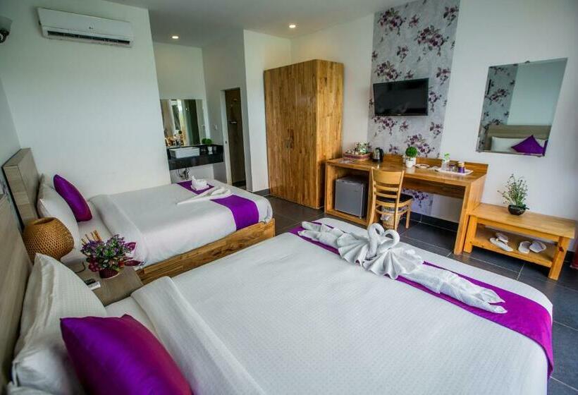 بنجلو قياسى مطلّ علي الحديقة, Good Time Resort