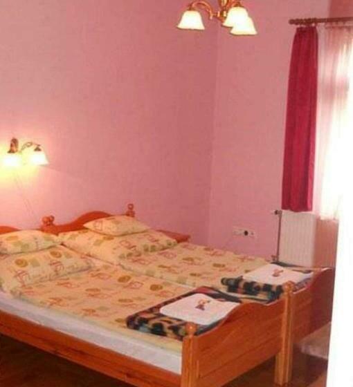 اتاق استاندارد, Balatoni Panoráma Villa