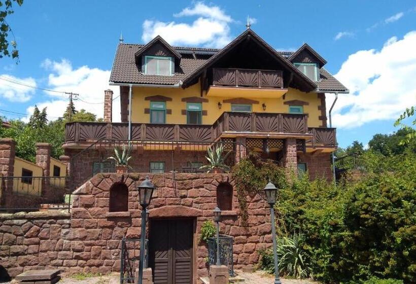 ویلای 1 خوابه با چشمانداز دریا, Balatoni Panoráma Villa