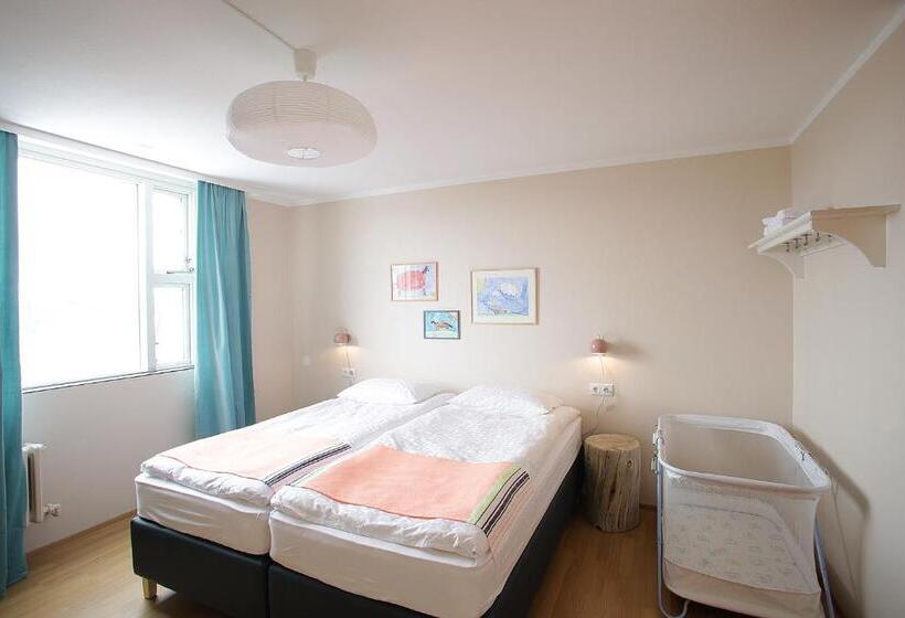 اتاق استاندارد, Húni