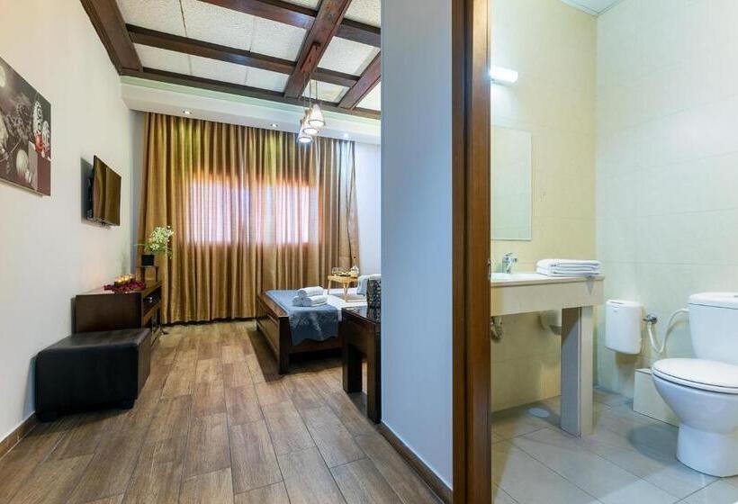 חדר אקונומי, House