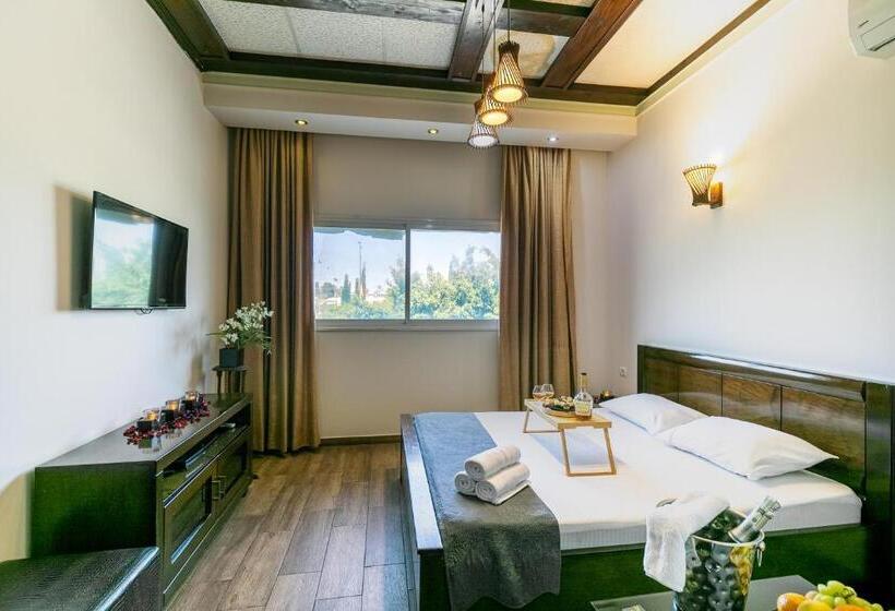 חדר אקונומי, House