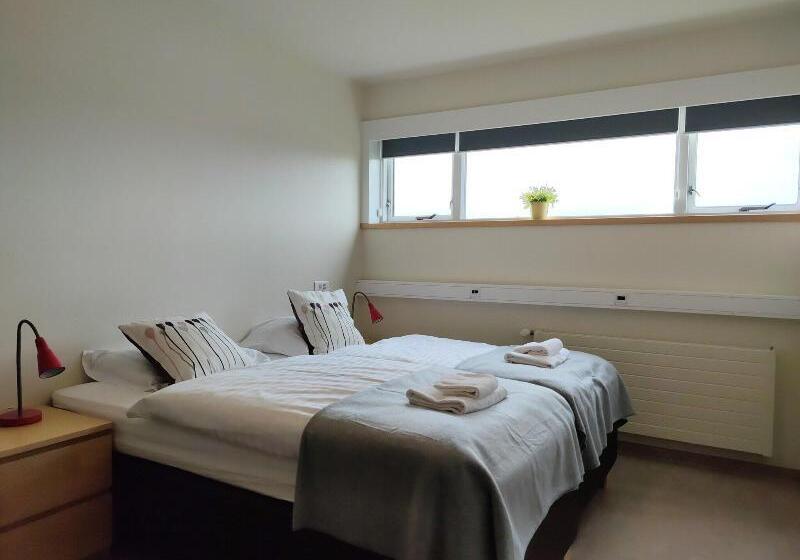 Standard Yhden Hengen Huone, Mikligardur