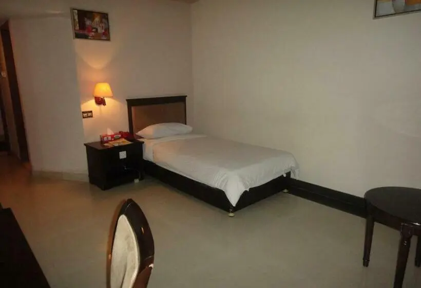اتاق لوکس یک تخته, Nirvana Inn