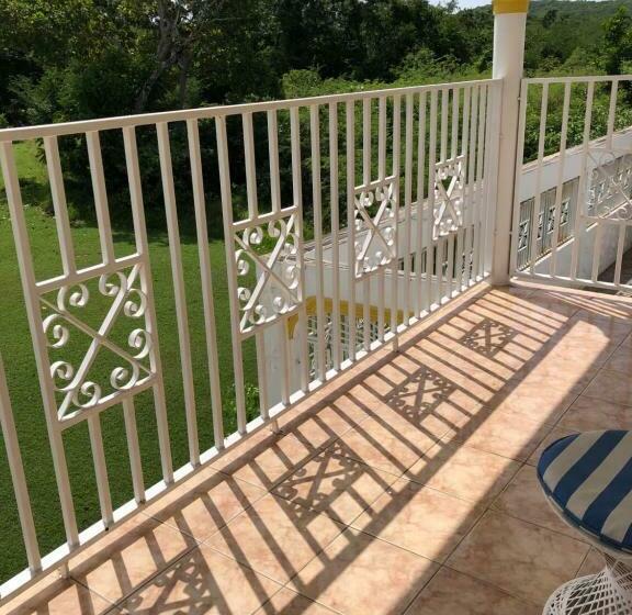 اتاق استاندارد با سرویس بهداشتی مشترک, Star Castle Guest House