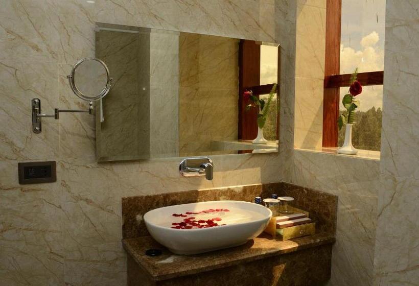 سوییت اجرایی, The White Rhino