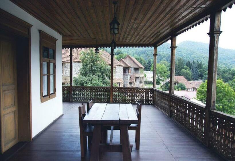 جناح, Tufenkian Old Dilijan Complex