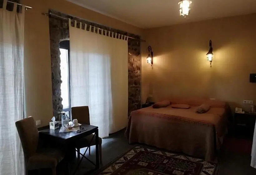Standard Room King Size Bed