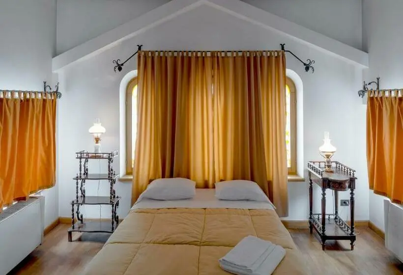 اتاق استاندارد سه نفره, Villa Ayghedzor