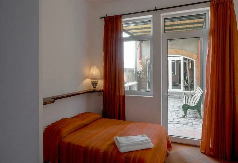 اتاق استاندارد, Villa Ayghedzor