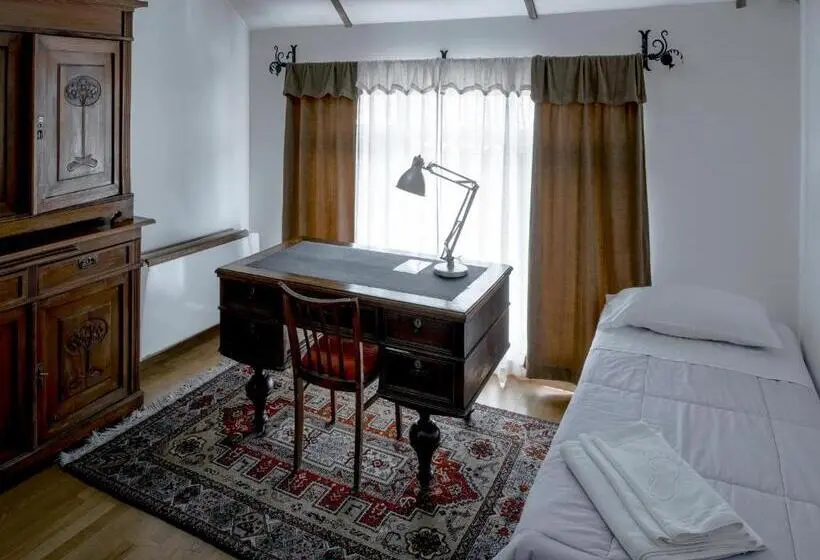 اتاق استاندارد سه نفره, Villa Ayghedzor