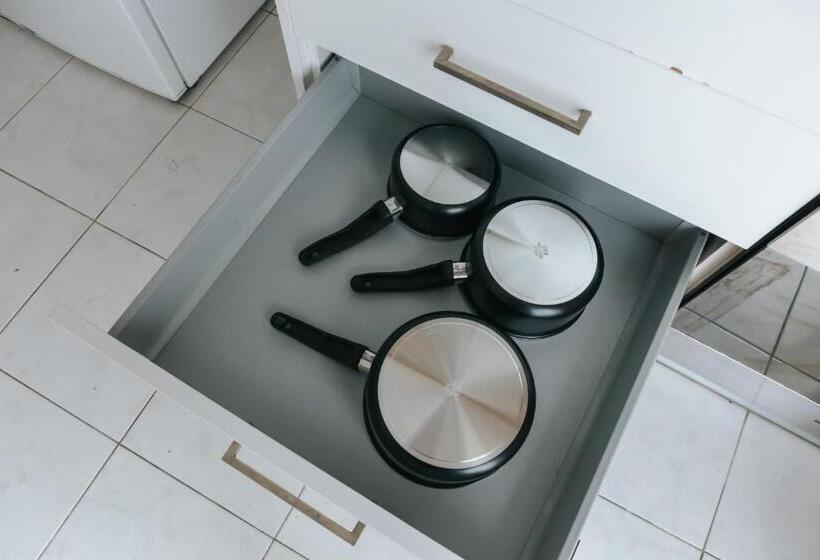 اتاق استاندارد با سرویس بهداشتی مشترک, Daniela S Lisboa Central Room 203