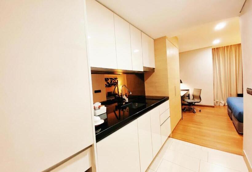 Deluxe Room City View, Straits Suite By C Homestay Malacca