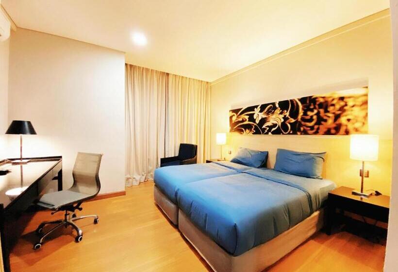Deluxe Room City View, Straits Suite By C Homestay Malacca