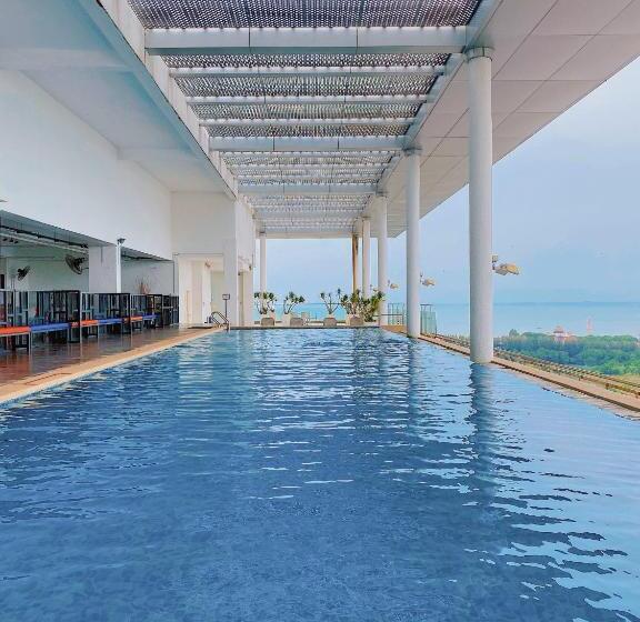 Deluxe Room, Straits Suite By C Homestay Malacca