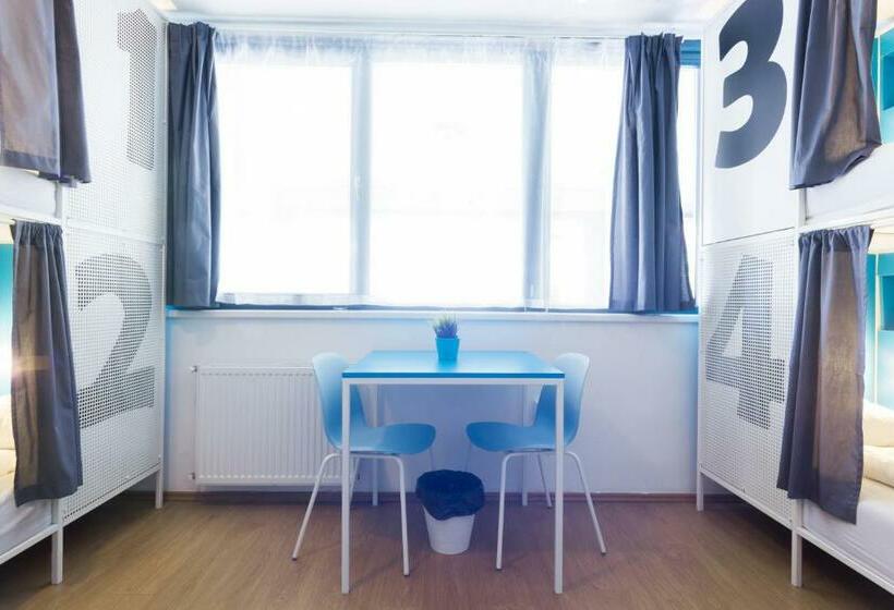 공동 객실, Wow City Hostel