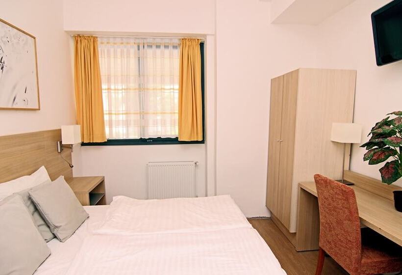 스탠다드 룸 공동 욕실, Wow City Hostel