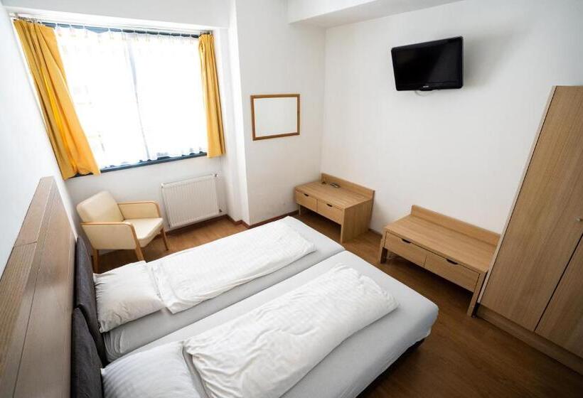 스탠다드 룸 공동 욕실, Wow City Hostel