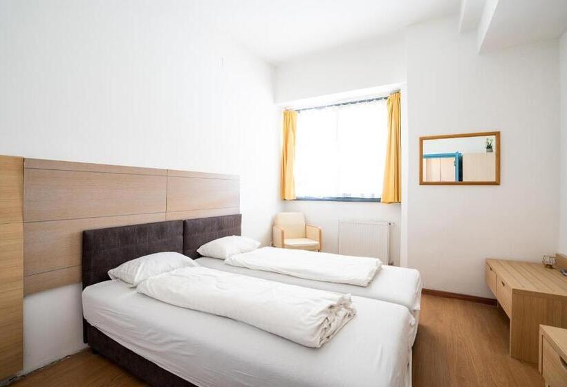 스탠다드 룸 공동 욕실, Wow City Hostel