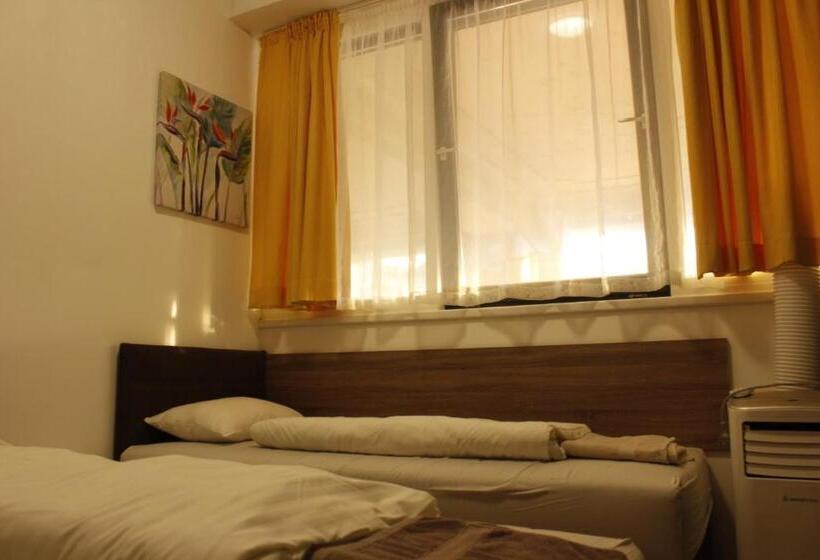 스탠다드 룸, Wow City Hostel