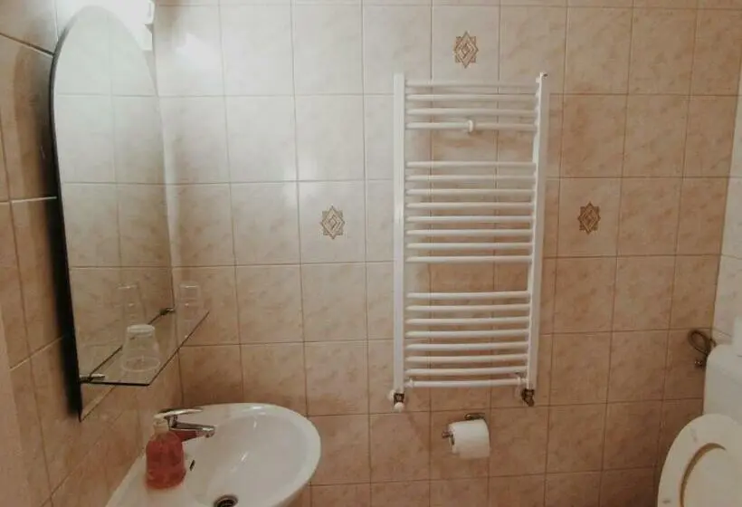 Standard Yhden Hengen Huone, Panama Motel
