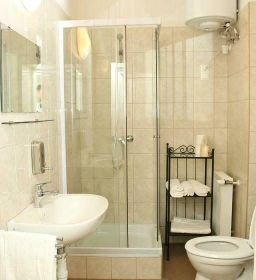 חדר אקונומי, Promenade Panzió