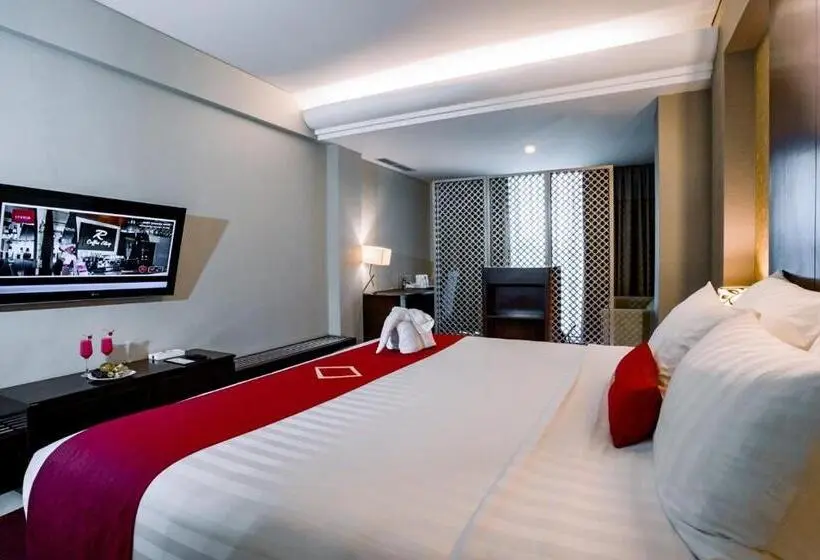 プールビュージュニアスイート, Emersia Hotel And Resort