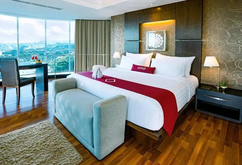 オーシャンビュースイート, Emersia Hotel And Resort