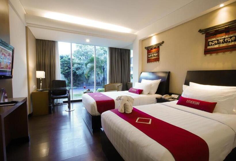 풀전망 이그제큐티브 룸, Emersia Hotel And Resort