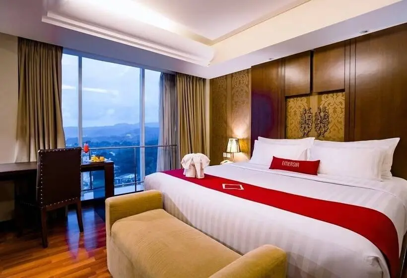 キングサイズベッドのジュニアスイート, Emersia Hotel And Resort