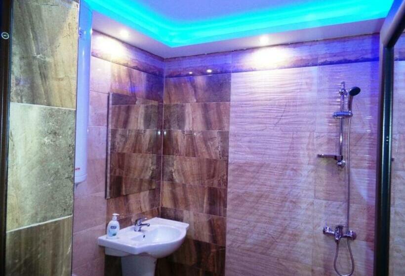 Апартаменты 1 Спальня с Террасой, при братята   Apartments & Studios