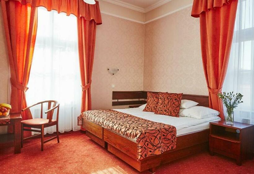 חדר סטנדרט, Astoria