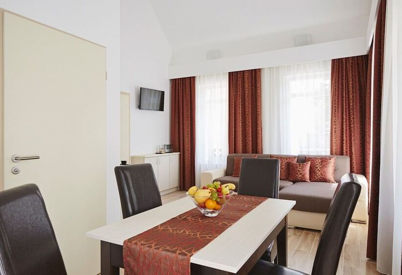 חדר סטודיו סטנדרד, Astoria