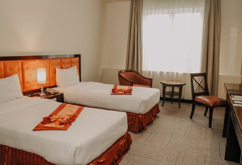 غرفة ديلوكس, Grand Q  Gorontalo