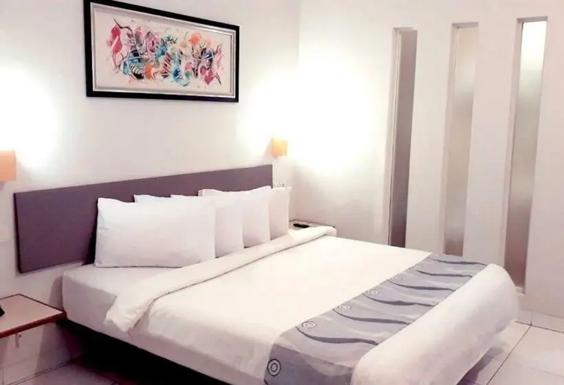 Quarto deluxe, Koening