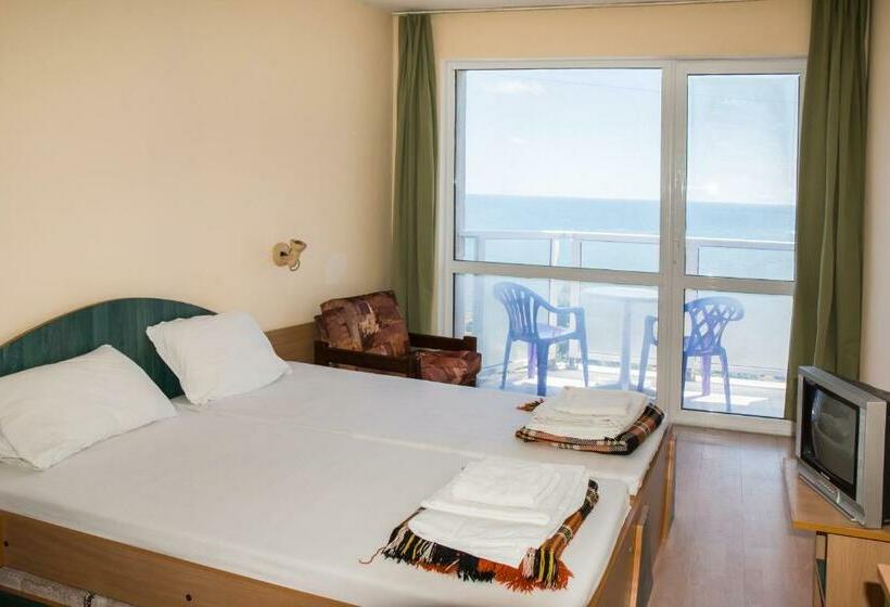 オーシャンビュースタンダードルームバルコニー付き, Kremikovci