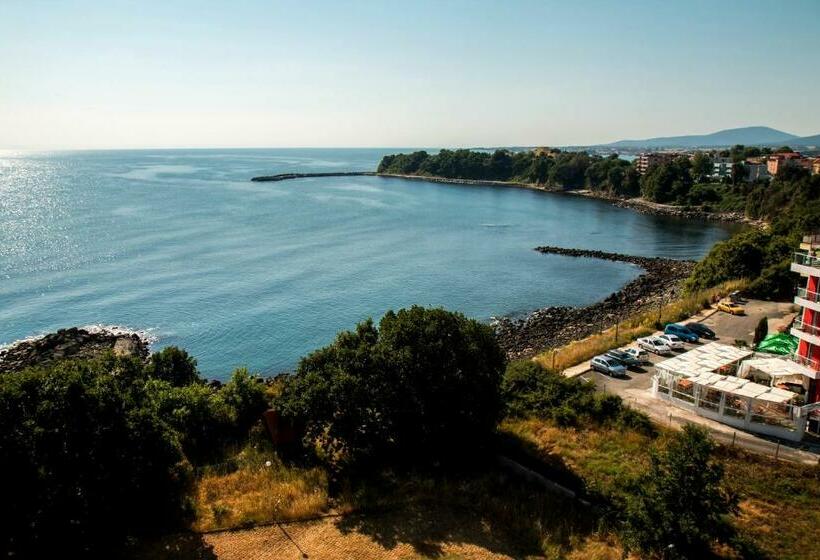 オーシャンビュースタンダードルームバルコニー付き, Kremikovci