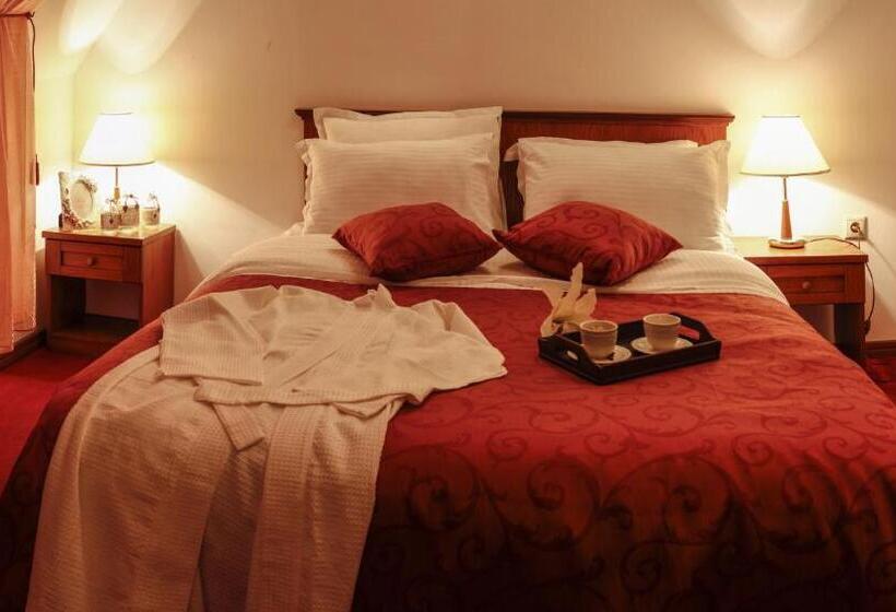 Апартаменты 1 Спальня с Видом, Mountain Boutique Family