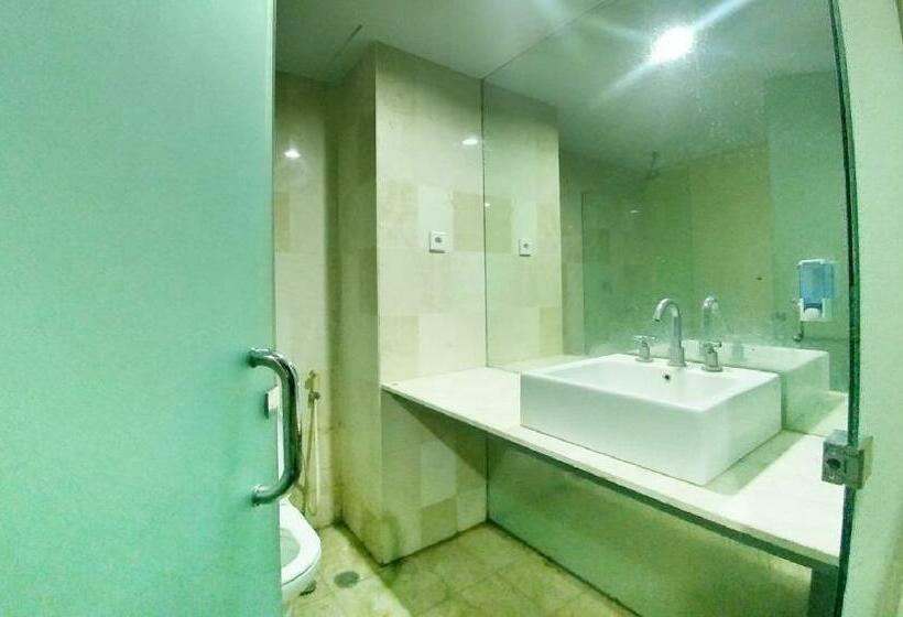 غرفة ديلوكس, Quint