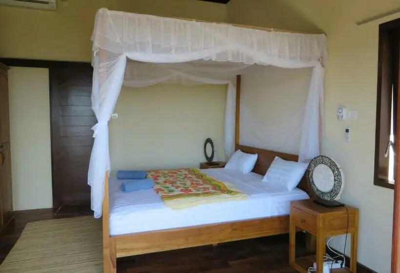 اتاق لوکس با چشم‌انداز دریا, Jukung Dive Resort Bali Amed