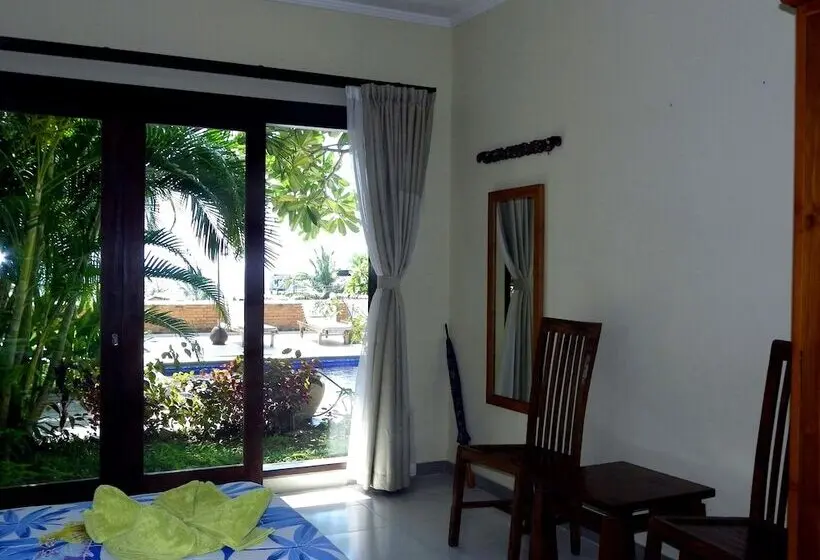اتاق استاندارد با چشم‌انداز استخر, Jukung Dive Resort Bali Amed