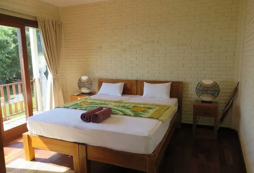 اتاق استاندارد با چشم‌انداز استخر, Jukung Dive Resort Bali Amed