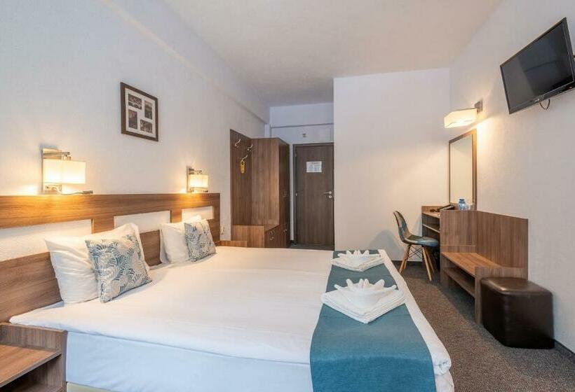 اتاق استاندارد با بالکن, Park Hotel Asenevtsi