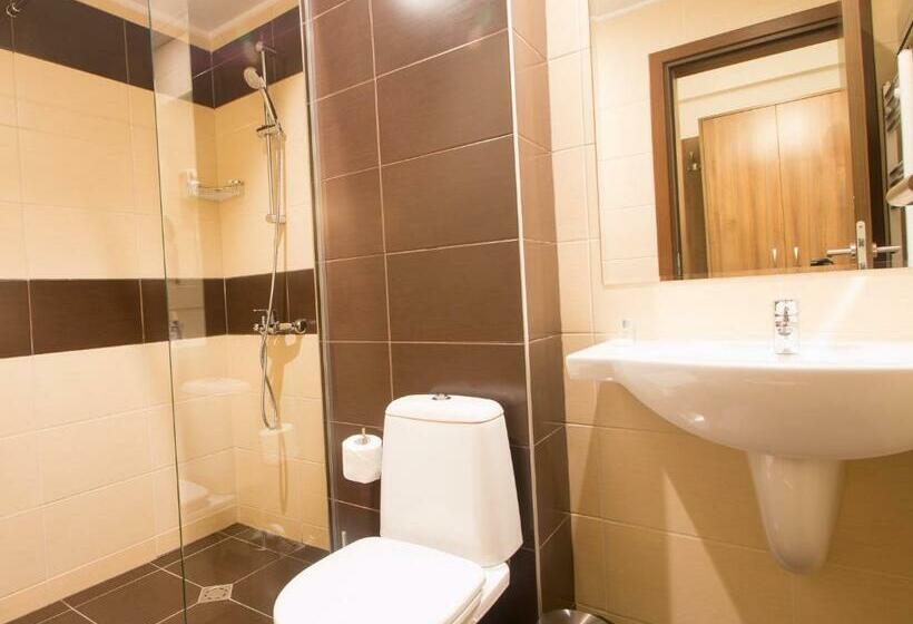 带阳台套房, Park Hotel Asenevtsi